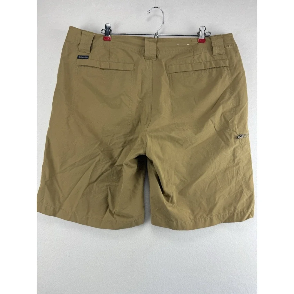 Columbia Shorts Mens‎ 38 Tan Hiking Outdoor Cargo Zip Pocket NWOT